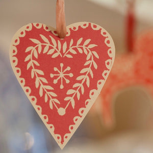 18 Folk Art Christmas Decorations