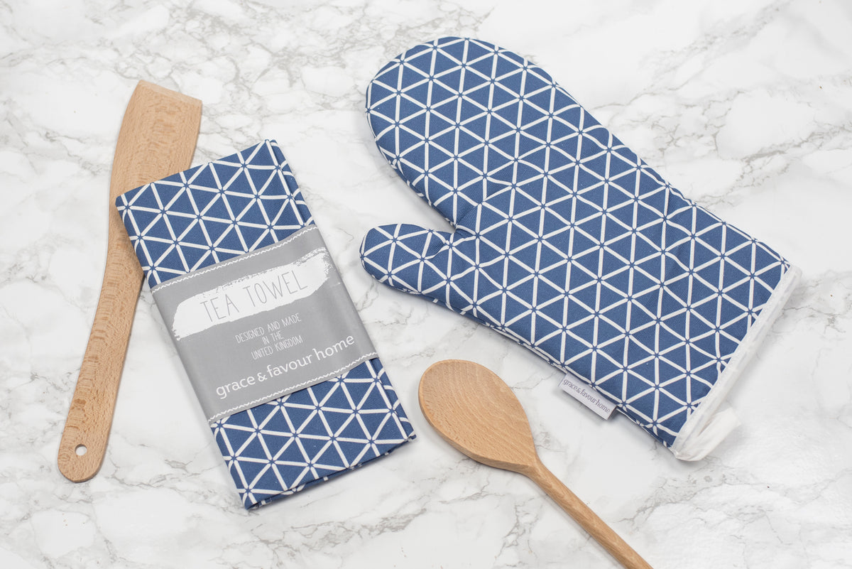 Geometric Blue and White Karin Print Oven Glove