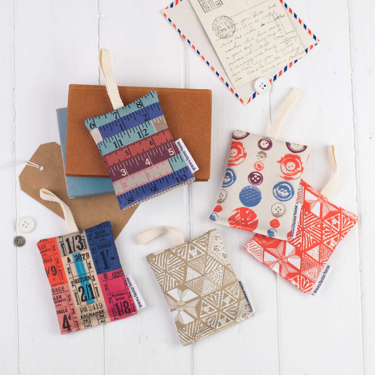 Hexie Doodle Taupe Lavender Bag